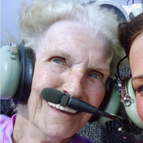 Meet your Posher, Enjoli - Picture 6 of 6